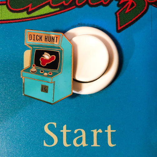 Dick Hunt pin - GAYPIN'