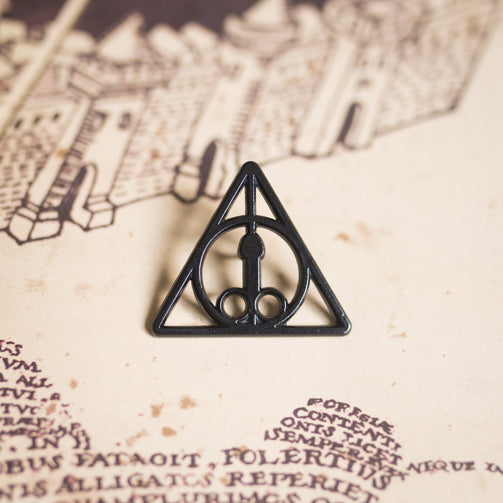 Dickly Hallows pin - GAYPIN'