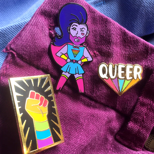 Super Queero Pin - GAYPIN'