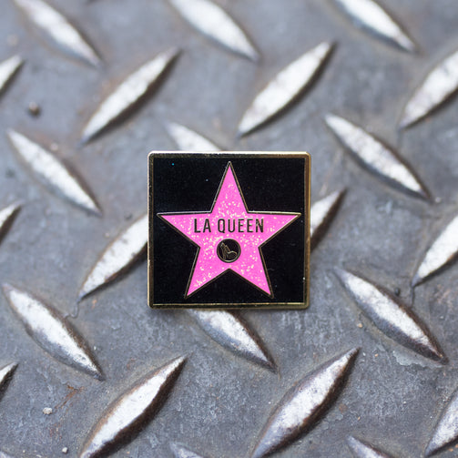 LA QUEEN pin - GAYPIN'