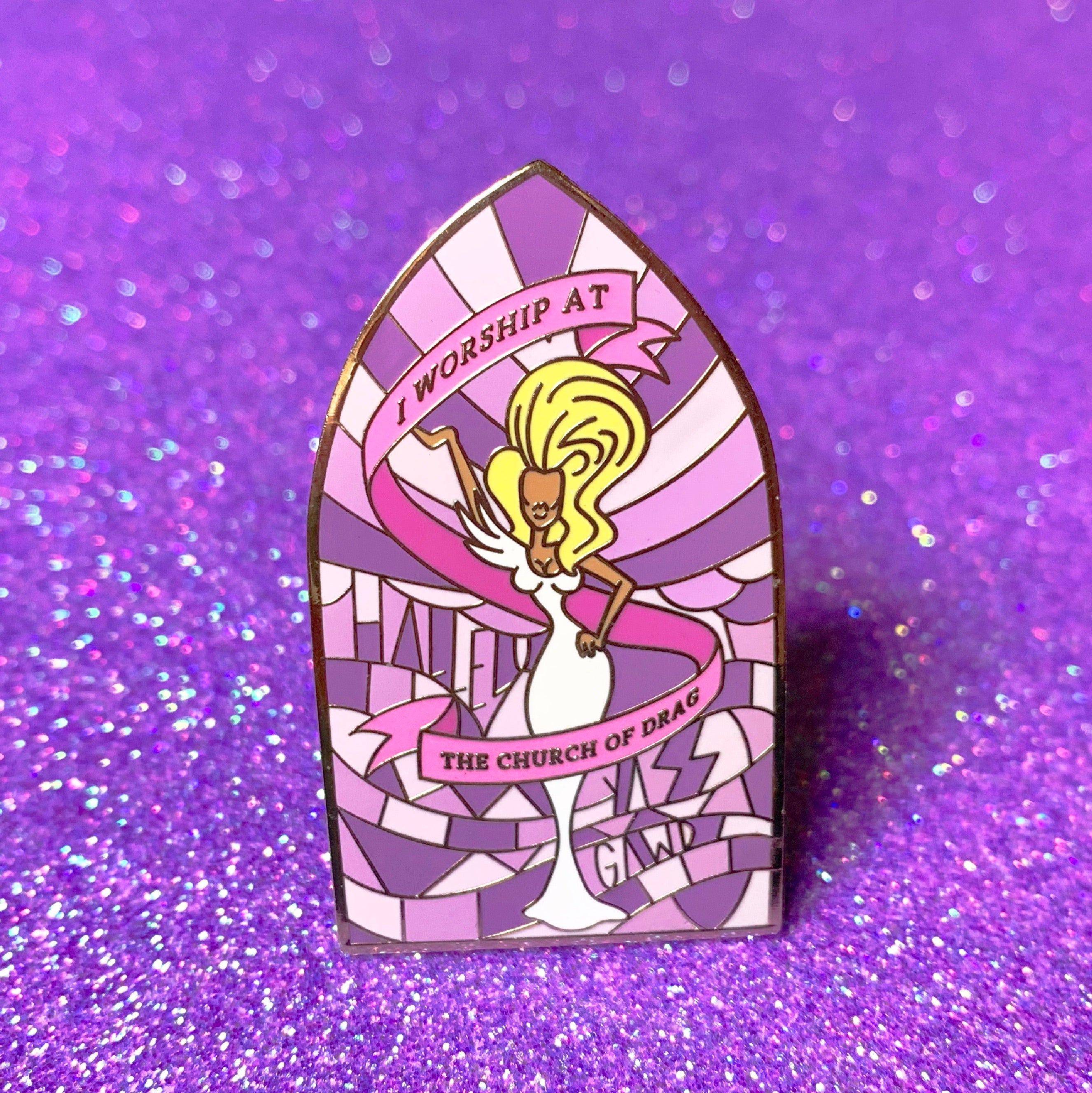 Drag Church pin – GAYPIN'